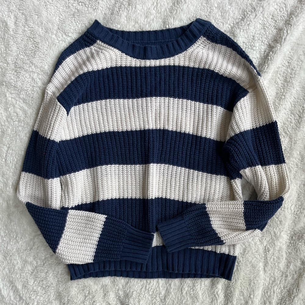 American Eagle Navy and White Striped Sweater